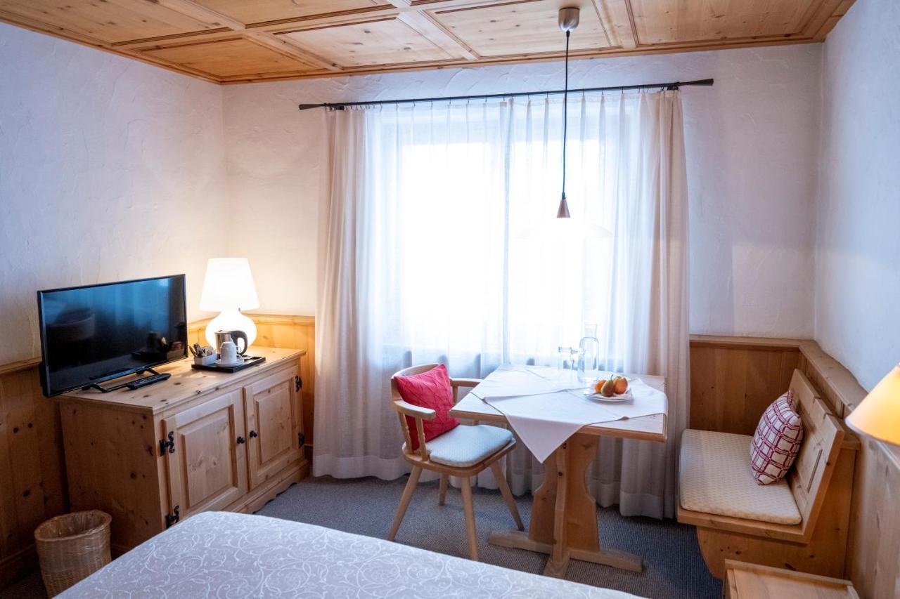 Hotel Engiadina Scuol Dış mekan fotoğraf