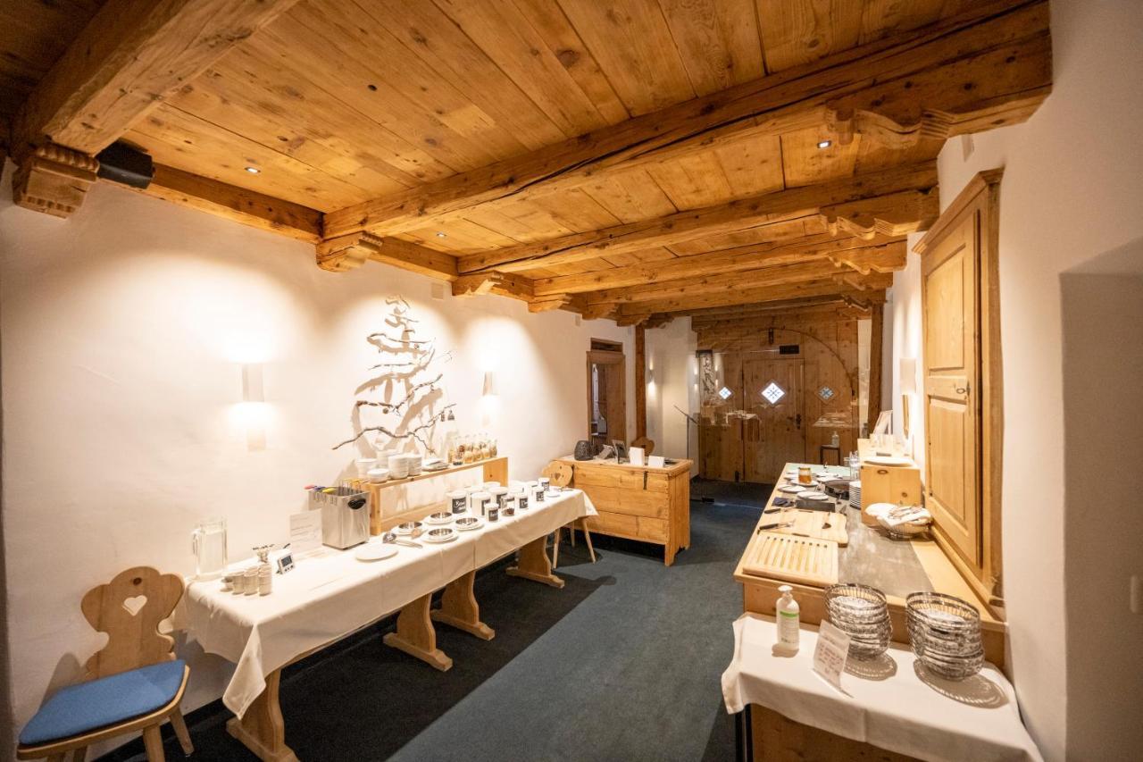 Hotel Engiadina Scuol Dış mekan fotoğraf